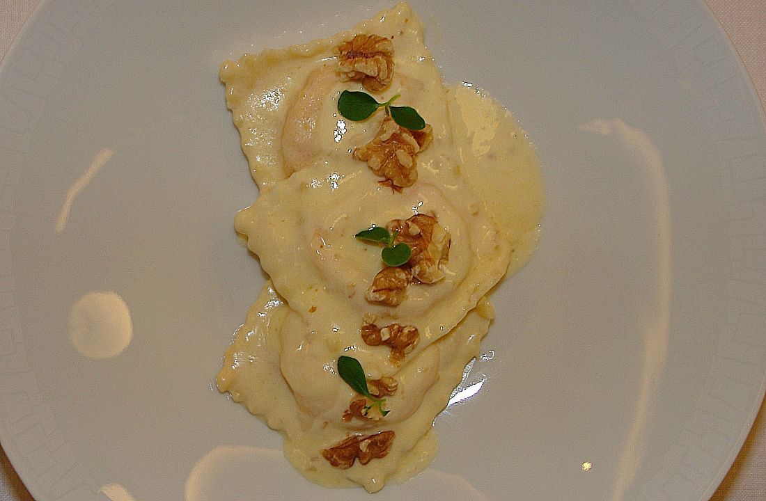 Los ravioli de queso de cabra y tomate seco