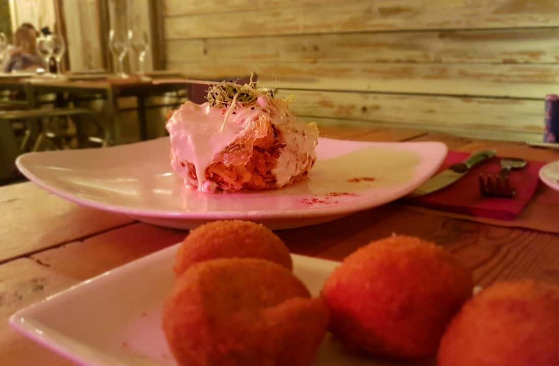 Nido de patatas y Croquetas