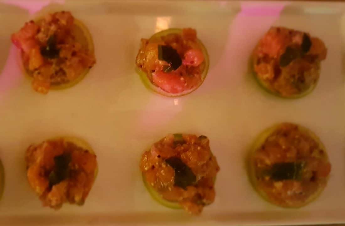 Tartar de Salmón sobre lima