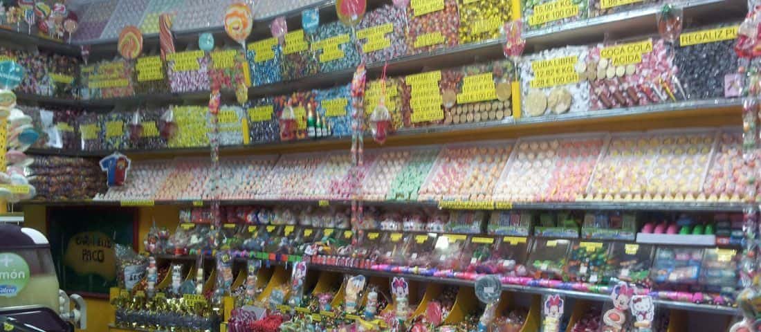 tendremos la oportunidad de probar las famosas jelly belly, esas pequeñas habichuelas de colores con infinidad de sabores y que aquí en España se encuentran con cuentagotas.