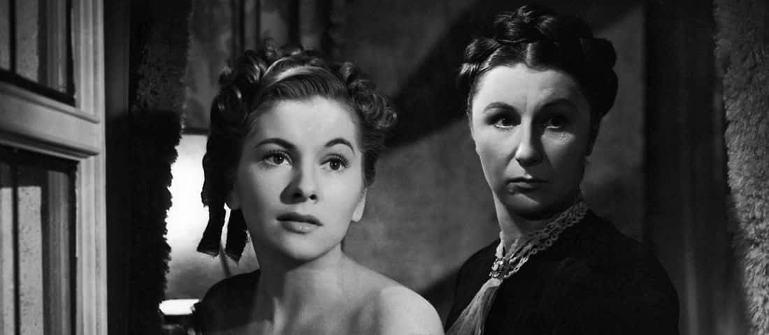 joan fontaine & judith anderson – rebecca 1940