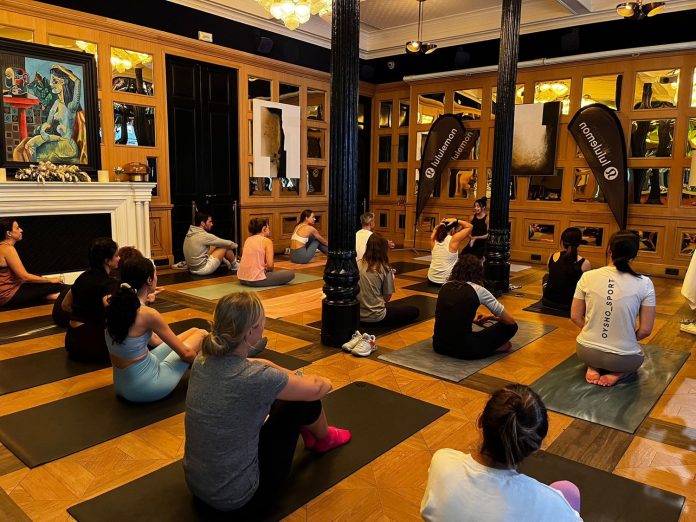 Only+YOU+Boutique+Hotel_Yoga+&+Brunch_3